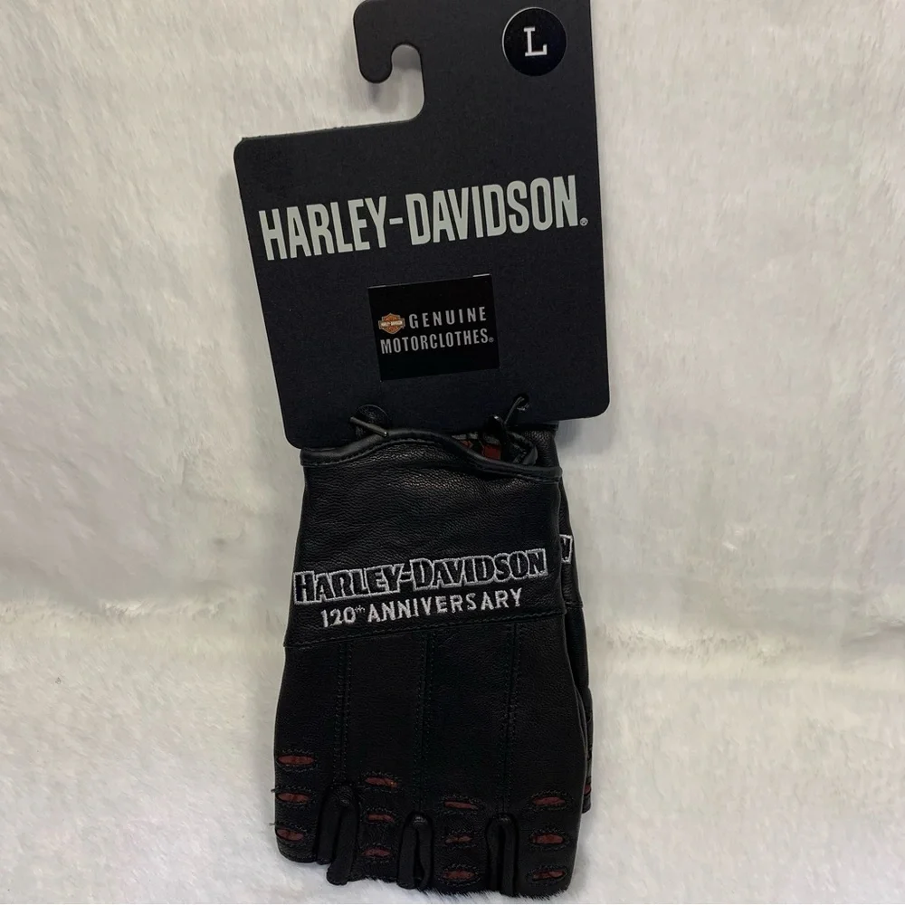 Harley-Davidson Men's 120th Anniversary True North Fingerless Gloves - Picture 8 of 16